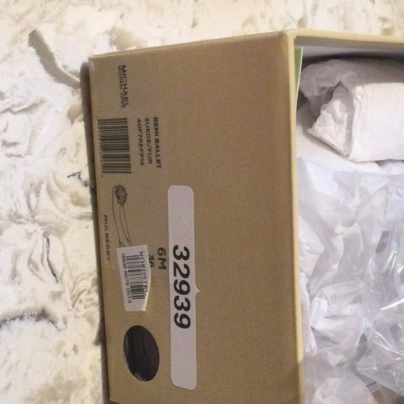 Michael Kors Remi ballet flats NWT - Picture 8 of 8